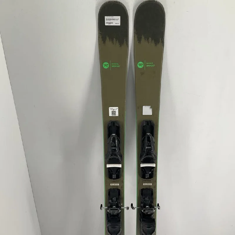 Skis for fast runs on icy and groomed slopes-2022 Rossignol Smash 7 w/ Look Xpress 10 Demo Bindings