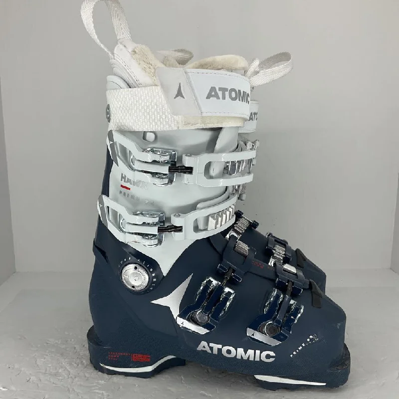 ski boots for comfort on all runs-2023 Atomic Hawx Prime 95