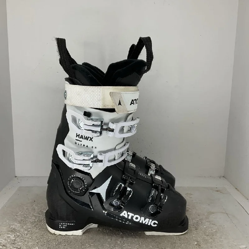 ski boots for skiing on fresh powder-2023 Atomic Women's Hawx Ultra 85 GW