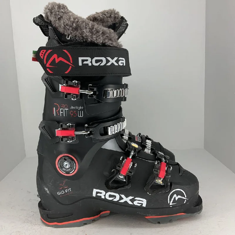 ski boots for expert-level skiers-2023 Roxa RFit Pro W 95 Ski Boot