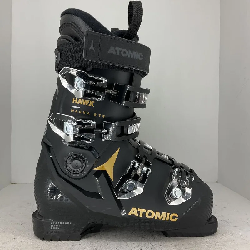 ski boots for skiing in freezing weather-2024 Atomic Women's Hawx Magna R75