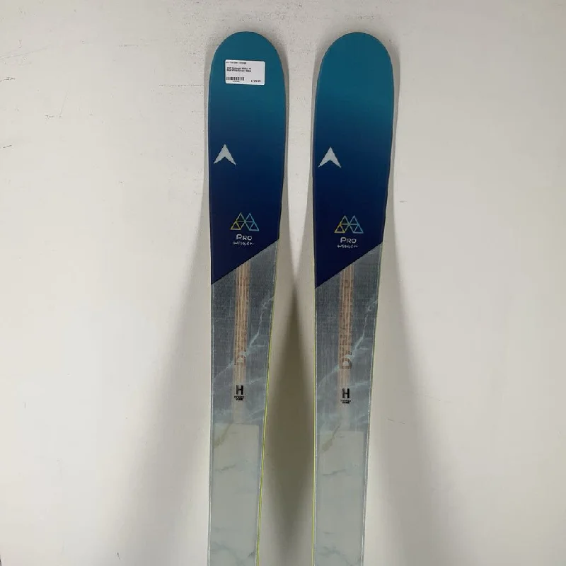 Skis for mastering off-piste terrain-2025 Dynastar M-Pro 85