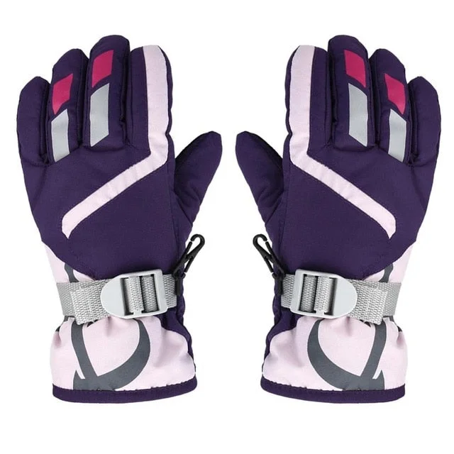 purple gloves