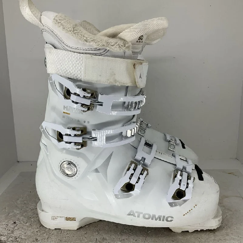 ski boots for icy conditions-Atomic Hawx Magna 95