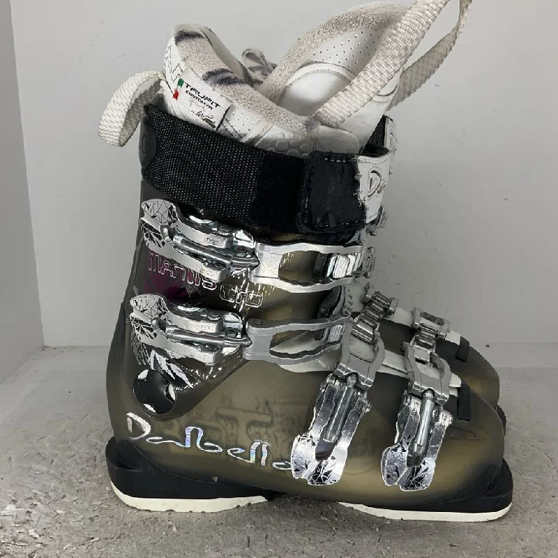 ski boots for beginner-friendly skiing-Dalbello Mantis LTD