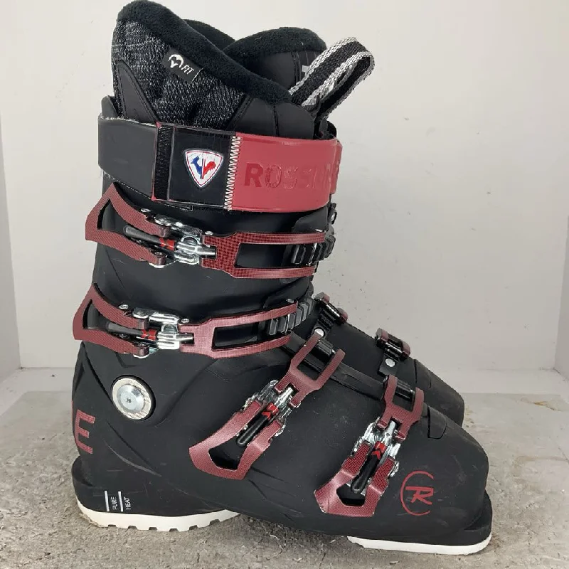 ski boots for endurance skiing-Rossignol Pure Heat 70