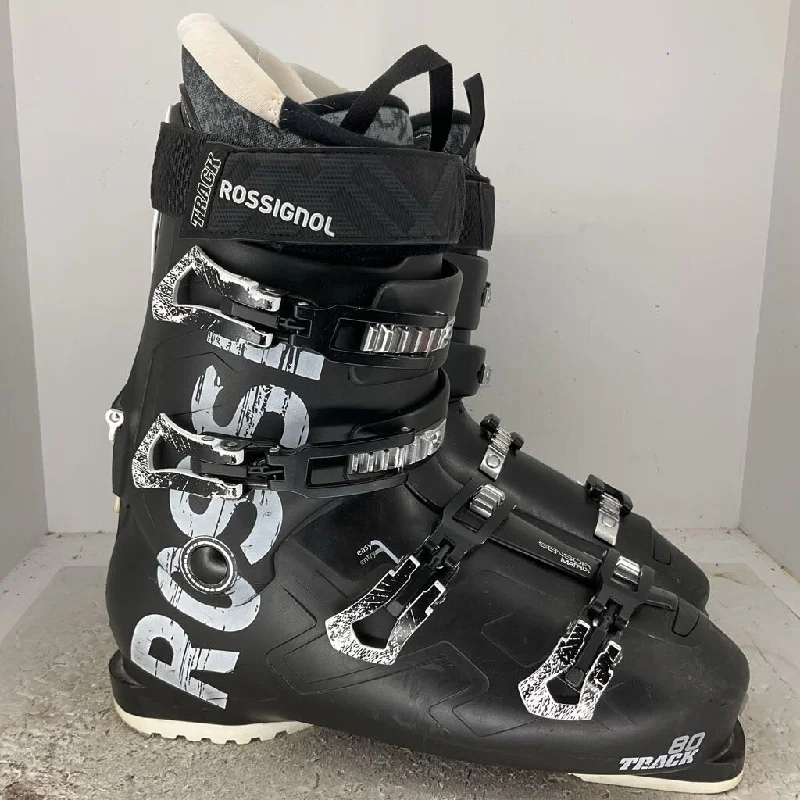 ski boots for ultimate stability-Rossignol Track 80